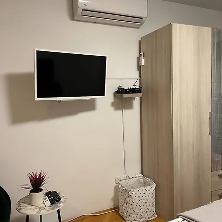 Apartment Karlo